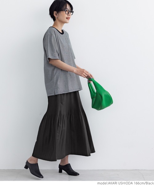 coca(coca)(コカ)の「フェードプリーツハリ感スカート(スカート・レディース・ブラック/ブルー・ONE SIZE)」の7枚目の写真