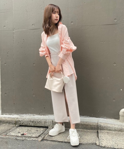 one after another NICE CLAUP（ワンアフターアナザーナイスクラップ）の「マルチwayブラトップ（キャミソール・レディース・オフホワイト/ブラック/グリーン/イエロー・FREE）」の6枚目の写真