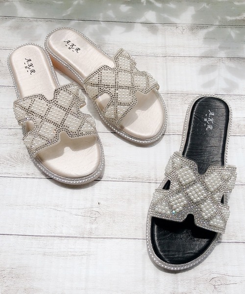 Noubel Voug Relax（ヌーベルヴォーグリラックス）の「ビジューデザインフラットサンダル（サンダル・レディース・ベージュ/ブラック・M/S/L/LL）」の9枚目の写真