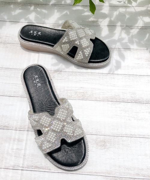 Noubel Voug Relax（ヌーベルヴォーグリラックス）の「ビジューデザインフラットサンダル（サンダル・レディース・ベージュ/ブラック・M/S/L/LL）」の12枚目の写真