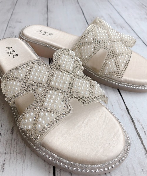 Noubel Voug Relax（ヌーベルヴォーグリラックス）の「ビジューデザインフラットサンダル（サンダル・レディース・ベージュ/ブラック・M/S/L/LL）」の16枚目の写真