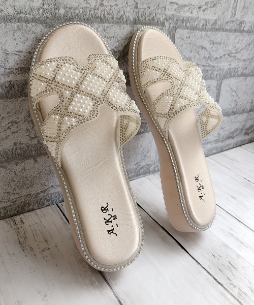 Noubel Voug Relax（ヌーベルヴォーグリラックス）の「ビジューデザインフラットサンダル（サンダル・レディース・ベージュ/ブラック・M/S/L/LL）」の22枚目の写真