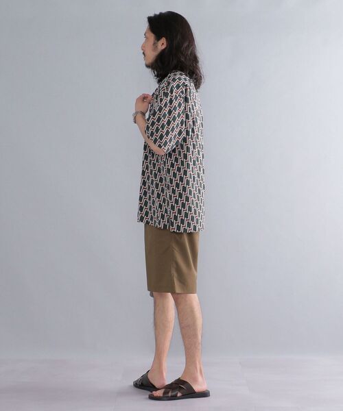 SHIPS(シップス)の「*SHIPS: ジオメトリック / ドット 総柄 リラックスフィット オープンカラー シャツ(シャツ/ブラウス・メンズ・ブラック/ブラウン/イエロー・SMALL/MEDIUM/LARGE)」の11枚目の写真