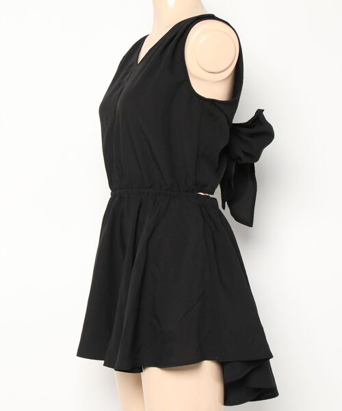 AZUL by moussy（アズールバイマウジー）の「BACK TIE PEPLUM BLOUSE/バックタイペプラムブラウス（タンクトップ・レディース・ブラック/ライトベージュ・MEDIUM/SMALL）」の3枚目の写真