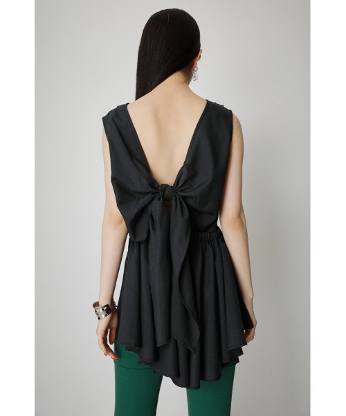 AZUL by moussy（アズールバイマウジー）の「BACK TIE PEPLUM BLOUSE/バックタイペプラムブラウス（タンクトップ・レディース・ブラック/ライトベージュ・MEDIUM/SMALL）」の17枚目の写真
