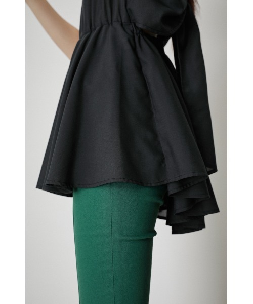 AZUL by moussy（アズールバイマウジー）の「BACK TIE PEPLUM BLOUSE/バックタイペプラムブラウス（タンクトップ・レディース・ブラック/ライトベージュ・MEDIUM/SMALL）」の14枚目の写真