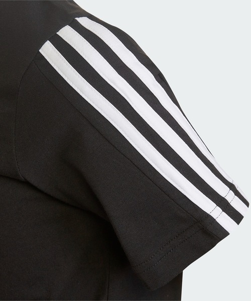 adidas(アディダス)の「フューチャーアイコン スリーストライプス 半袖Tシャツ / アディダス(キッズ/子供用)(Tシャツ/カットソー・キッズ・ブラック×ホワイト/ホワイト×ブラック・140/150/160/130)」の7枚目の写真