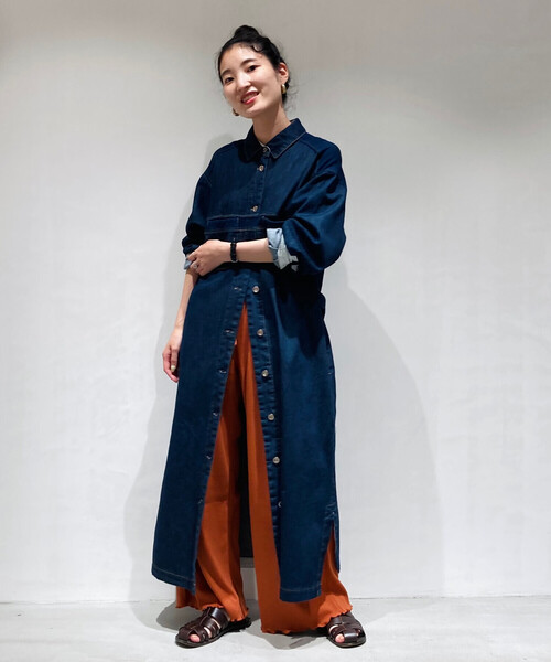 ONIGIRI（オニギリ）の「デニム　シャツワンピース（シャツワンピース・レディース・ネイビー/チャコール・MEDIUM/LARGE）」の21枚目の写真