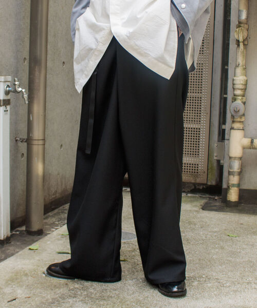 GLOSTER（グロスター）の「【GLOSTER/グロスター】ベルト付き ラップワイドパンツ（その他パンツ・メンズ・ブラック・M/L）」の5枚目の写真