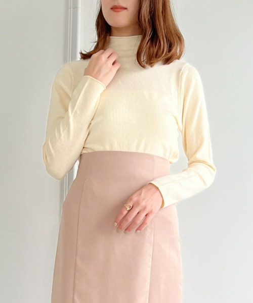 Loueme(ルエム)の「プチハイネックスムーストップス(ニット/セーター・レディース・ホワイト/ブラック/ブラウン/ピンク/アイボリー・FREE)」の19枚目の写真