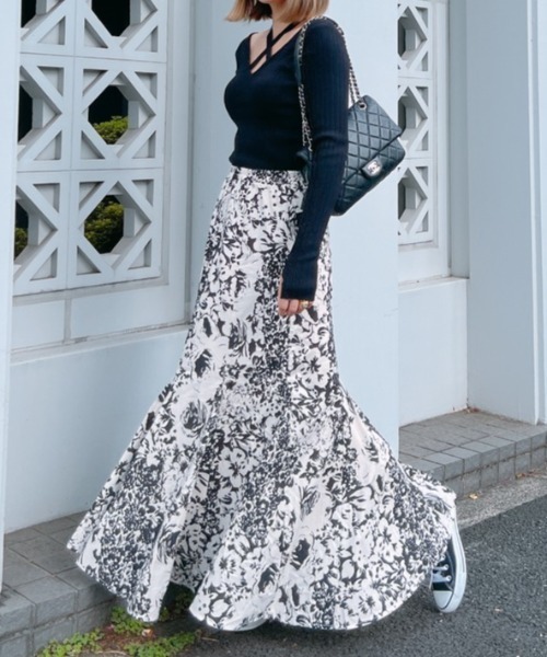 Vicente（ヴィセンテ）の「Garden maxi skirt（スカート・レディース・ブラック/ネイビー・FREE）」の11枚目の写真