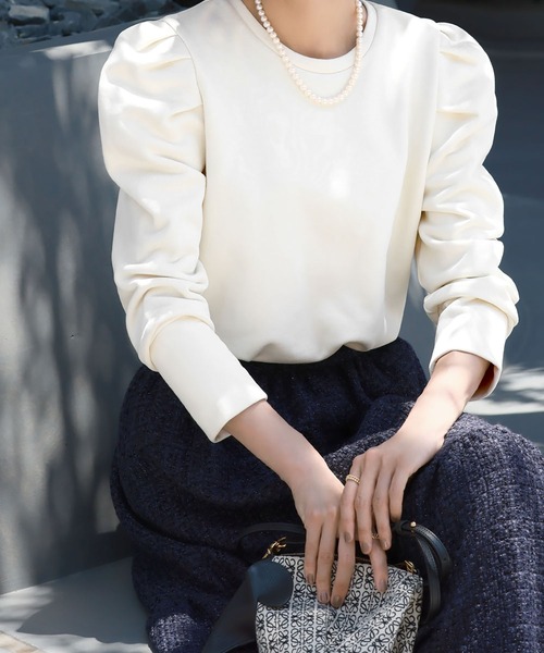 ELFRANK（エルフランク）の「パワーショルダープルオーバー（Tシャツ/カットソー・レディース・オフホワイト/ブラック/グレー/グリーン/イエロー・FREE）」の11枚目の写真