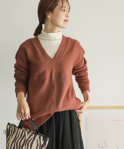 URBAN RESEARCH DOORS(アーバンリサーチドアーズ)の「ラゲットリブVネックプルオーバー(Tシャツ/カットソー・レディース・ライトベージュ/ブラック系その他/モカ・MEDIUM)」の17枚目の写真