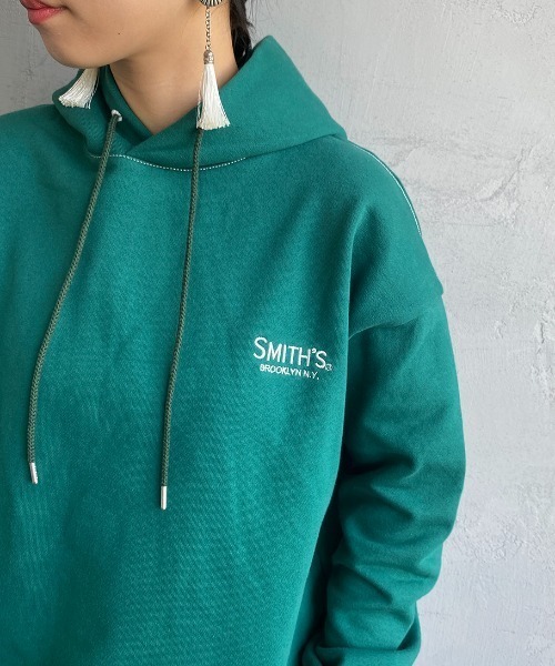 SMITH'S（スミス）の「【CLASSY. 3月号掲載】[SMITH'S/スミス] 別注 ペインターバックポケット スウェットパーカー（パーカー・レディース・グリーン/ナチュラル/ブラック・M/S/L）」の11枚目の写真