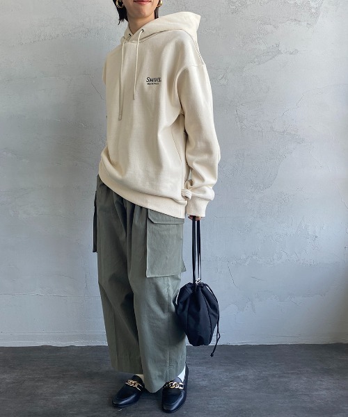 SMITH'S（スミス）の「【CLASSY. 3月号掲載】[SMITH'S/スミス] 別注 ペインターバックポケット スウェットパーカー（パーカー・レディース・グリーン/ナチュラル/ブラック・M/S/L）」の9枚目の写真