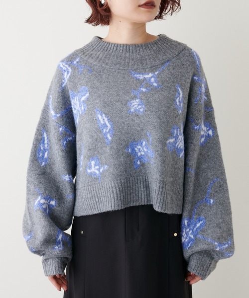 natural couture（ナチュラルクチュール）の「トレンドを詰め込んだ上品ニット/フラワージャガードショートニット（ニット/セーター・レディース・グレー/モカ・FREE）」の4枚目の写真