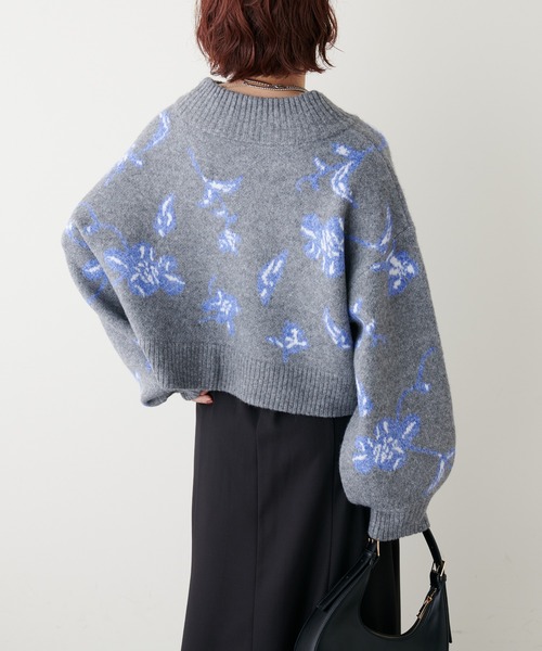 natural couture（ナチュラルクチュール）の「トレンドを詰め込んだ上品ニット/フラワージャガードショートニット（ニット/セーター・レディース・グレー/モカ・FREE）」の5枚目の写真