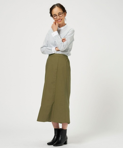 TOKYO SHIRTS(トウキョウシャツ)の「形態安定ノーアイロン クレリックスタンド衿 長袖ビジネスワイシャツ(ビジネスシャツ・レディース・グリーン・S/M/L/LL/XL)」の9枚目の写真