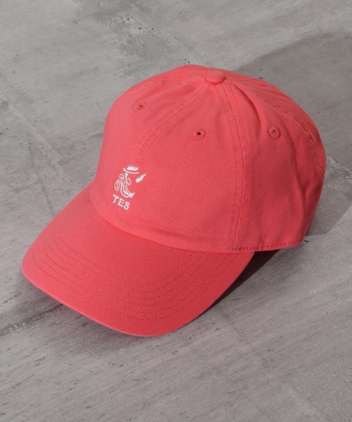 The Endless Summer（エンドレスサマー）の「TES BUHI EMB LOW CAP / キャップ（キャップ・メンズ・ベージュ/ライトグレー/A/チャコール/サックスブルー/パープル/ブラック/ネイビー/オリーブ/ブルー/サーモンピンク/ダークオレンジ・FREE）」の10枚目の写真