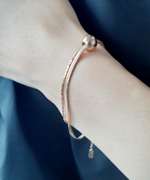 thank U more(サンキューモア)の「金属アレルギー対応 【サージカルステンレス】 スネークチェーン ダブル ブレスレット(ブレスレット・レディース・ピンクゴールド/ゴールド/シルバー・FREE)」の12枚目の写真