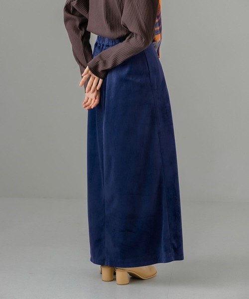 KBF（ケイビーエフ）の「ベロアセミフレアスカート（スカート・レディース・ライトベージュ/ブルー/ブラック・ONE）」の19枚目の写真