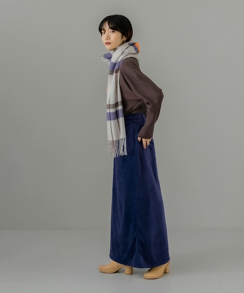 KBF（ケイビーエフ）の「ベロアセミフレアスカート（スカート・レディース・ライトベージュ/ブルー/ブラック・ONE）」の21枚目の写真