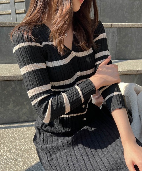 Lamoa(ラモア)の「Lamoa/ボーダー リブニット カーディガン(ニット/セーター・レディース・アイボリー/ブラウン/ブラック/ネイビー/グレー・FREE)」の3枚目の写真