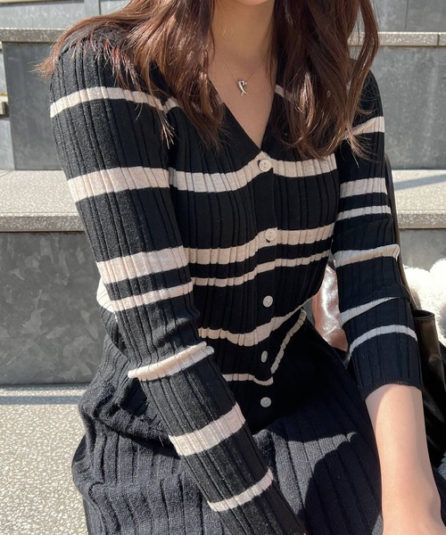 Lamoa(ラモア)の「Lamoa/ボーダー リブニット カーディガン(ニット/セーター・レディース・アイボリー/ブラウン/ブラック/ネイビー/グレー・FREE)」の13枚目の写真