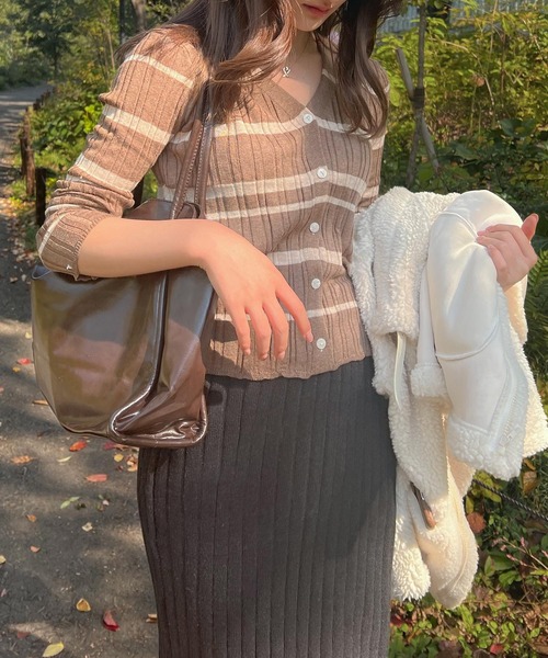 Lamoa(ラモア)の「Lamoa/ボーダー リブニット カーディガン(ニット/セーター・レディース・アイボリー/ブラウン/ブラック/ネイビー/グレー・FREE)」の18枚目の写真