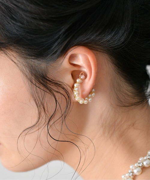 Kana（カナ）の「パール アーチ ゴールド シルバー 結婚式 お呼ばれ イヤーカフ（イヤーカフ・レディース・シルバー/ゴールド・フリー）」の5枚目の写真
