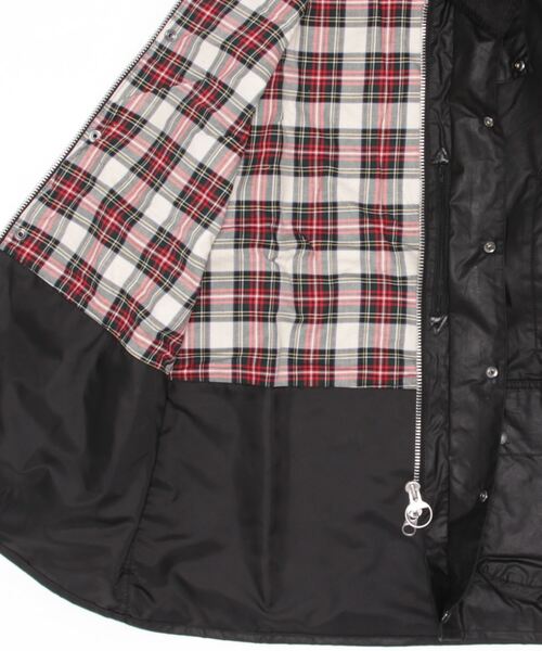 Barbour(バブアー)の「Barbour |〈別注〉OVERSIZED BEAUFORT オイルドジャケット WOMEN(カバーオール・レディース・ブラック/オリーブ/グレー・36)」の4枚目の写真