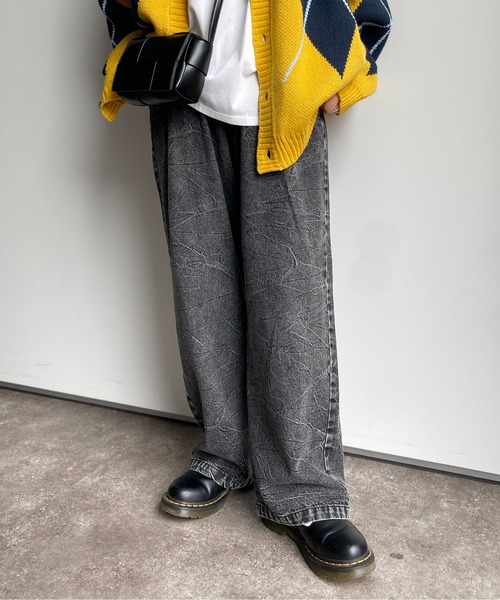 CPCM（シーピーシーエム）の「タックテーパードパンツ（デニムパンツ・レディース・ブラック/ブルー/ネイビー・FREE）」の4枚目の写真