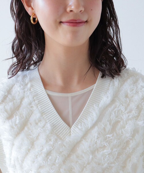 Ray BEAMS(レイビームス)の「Ray BEAMS / フリンジ Vネック ベスト(ベスト・レディース・オフホワイト/ブラック・ONE SIZE)」の9枚目の写真