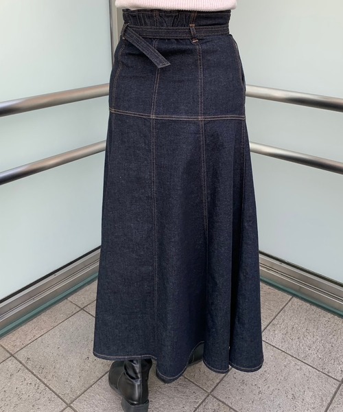 FREE'S MART(フリーズマート)の「ヨークフレアデニムスカート(デニムスカート・レディース・インディゴブルー/キナリ・マルチサイズ)」の6枚目の写真