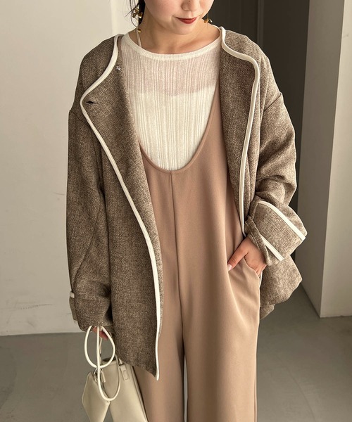 CAPRICIEUX LE'MAGE（カプリシューレマージュ）の「パイピングハーフコート（ノーカラーコート・レディース・アイボリー/グレイッシュベージュ・FREE）」の13枚目の写真