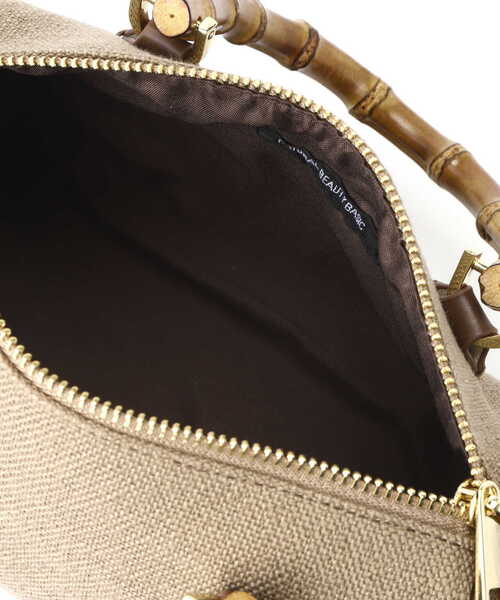 NATURAL BEAUTY BASIC(ナチュラルビューティーベーシック)の「【Oggi掲載】バンブーロールボストン(ショルダーバッグ・レディース・ブラウン/オフホワイト・フリ-)」の13枚目の写真