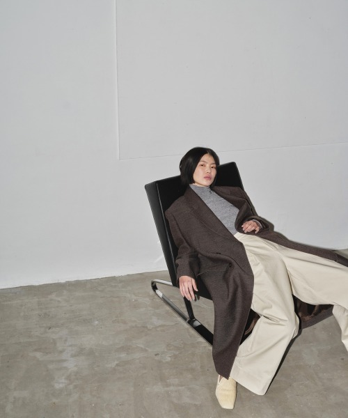 TODAYFUL（トゥデイフル）の「Soft Turtleneck Tops（Tシャツ/カットソー・レディース・ブラック/グレー/グリーン/ブルー系その他/バーガンディー/キナリ・FREE）」の20枚目の写真