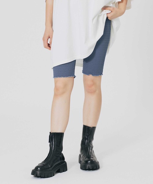 X-girl(エックスガール)の「SHIRRED CREPE LEGGINGS(レギンス/スパッツ・レディース・ブラック/ベージュ/ブルー・M/S)」の3枚目の写真