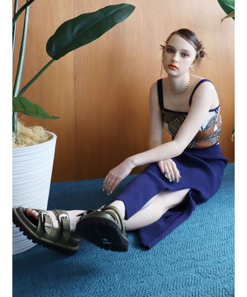 EVRIS（エヴリス）の「ディープスリットリブロングスカート【セットアップ着用可能】（スカート・レディース・ブラック/ネイビー/オレンジ・FREE）」の19枚目の写真