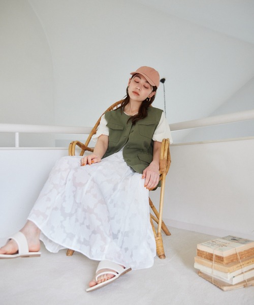 mysty woman（ミスティウーマン）の「ミリタリーベスト 199557（ミリタリージャケット・レディース・カーキ/オフホワイト・FREE）」の17枚目の写真