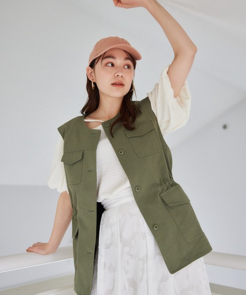 mysty woman（ミスティウーマン）の「ミリタリーベスト 199557（ミリタリージャケット・レディース・カーキ/オフホワイト・FREE）」の19枚目の写真