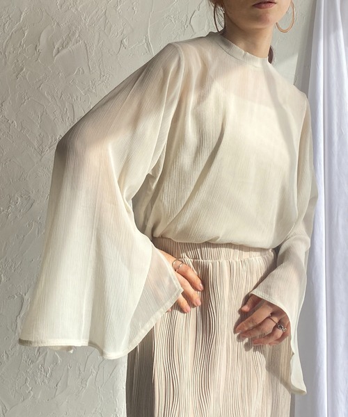 She's Closet（シーズクローゼット）の「スタンドカラーハイネック袖スリットフレアスリーブ長袖シフォンシアーブラウス（シャツ/ブラウス・レディース・ブラック/アイボリー/ラベンダー/ミント・FREE）」の2枚目の写真