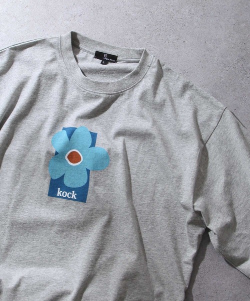 ZIP FIVE（ジップファイブ）の「【ZIP FIVE】【FLOUR ARTS】 花刺繍 ＆ フラワープリント ビッグシルエット 半袖Tシャツ 【ユニセックス】（Tシャツ/カットソー・レディース・ホワイト/ブラック/クリーム/ホワイト×グリーン/ホワイト×ブルー/オートミール/ブラック系/グレー系/ベージュ系/アイボリー系/ネイビー系/杢グレー/ネイビー・SMALL/MEDIUM/LARGE）」の7枚目の写真