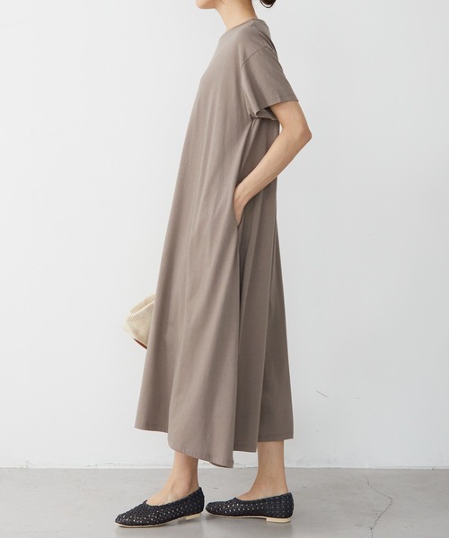 for/c(フォーシー)の「USAコットンAラインフレアワンピース【サスティナブル】(ワンピース・レディース・ブラック/オリーブ/サックスブルー/グレー/ブラウン/ネイビー・S/M/L)」の17枚目の写真