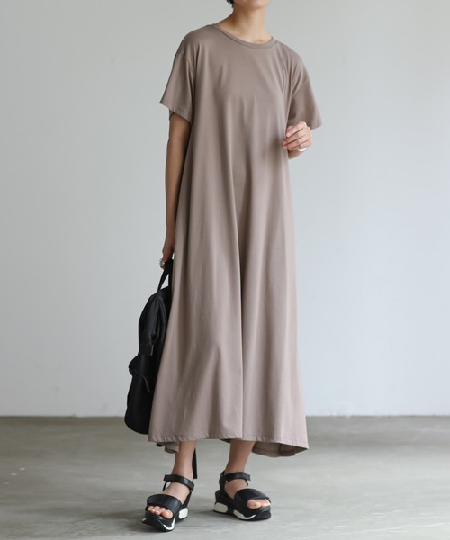 for/c(フォーシー)の「USAコットンAラインフレアワンピース【サスティナブル】(ワンピース・レディース・ブラック/オリーブ/サックスブルー/グレー/ブラウン/ネイビー・S/M/L)」の19枚目の写真