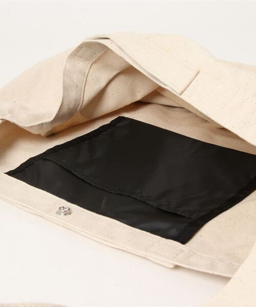 THRASHER(スラッシャー)の「CANVAS Shoulder Bag/スラッシャーキャンバスショルダーバッグ(ショルダーバッグ・メンズ・ブラック/グレー/ホワイト/ベージュ/ブラック系その他/ホワイト系その他2/ブラック系その他2/ホワイト系その他・FREE)」の11枚目の写真