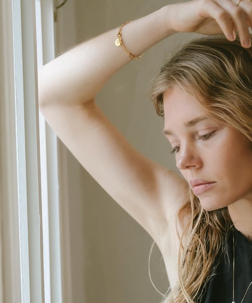 Ops.（オプス）の「ブレスレット レディース シルバー925 ゴールド 金属アレルギー対応【Ronoel ロノエル】（ブレスレット・レディース・シルバー/イエローゴールド・ONE SIZE）」の9枚目の写真