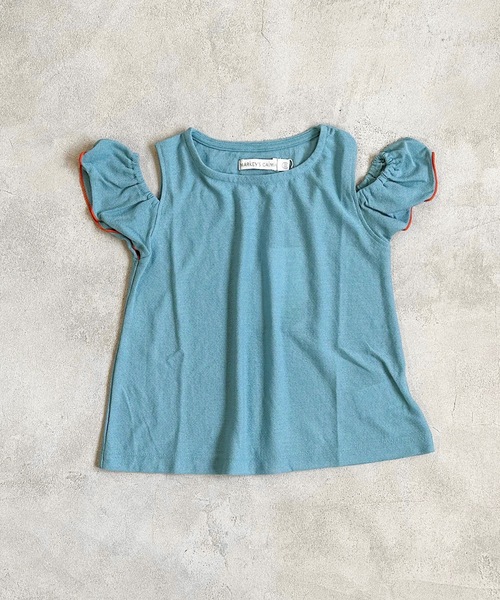 CALMIA（カルミア）の「オフショルダーカットソー(90～150cm)（Tシャツ/カットソー・キッズ・ベージュ/グリーン/レッド/ピンク/ライトブルー・90/100/110/120/130/140/150）」の3枚目の写真