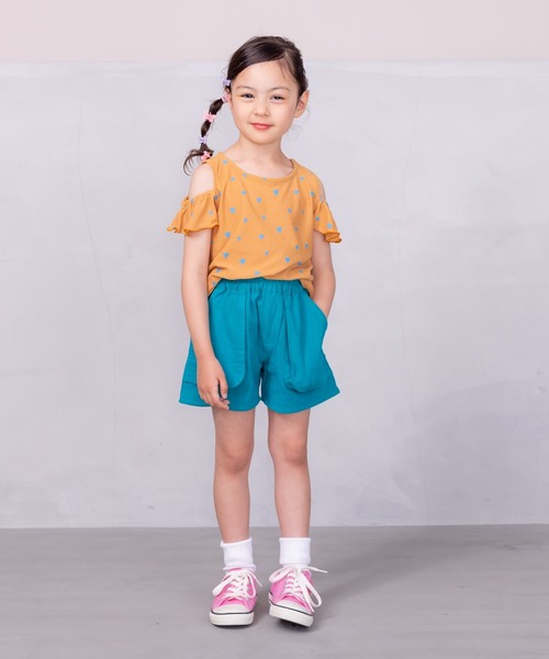 CALMIA（カルミア）の「オフショルダーカットソー(90～150cm)（Tシャツ/カットソー・キッズ・ベージュ/グリーン/レッド/ピンク/ライトブルー・90/100/110/120/130/140/150）」の14枚目の写真