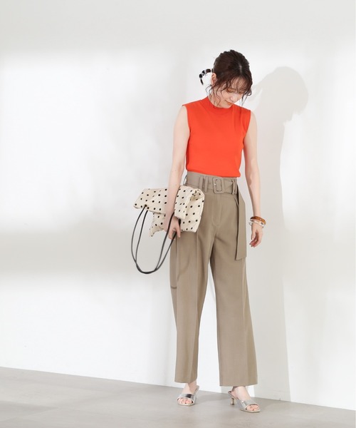 N.（N. Natural Beauty Basic）（エヌエヌナチュラルビューティーベーシック）の「◆バックルベルト付ハイウエストワイドパンツ（スラックス・レディース・ベージュ/オフホワイト・MEDIUM）」の11枚目の写真